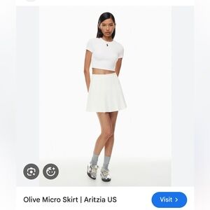 New with tags! aritzia sunday best white micro olive pleated skirt size 4